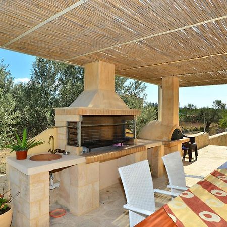 Villa Konstantinos 6 Bedrooms Aegina Exteriör bild