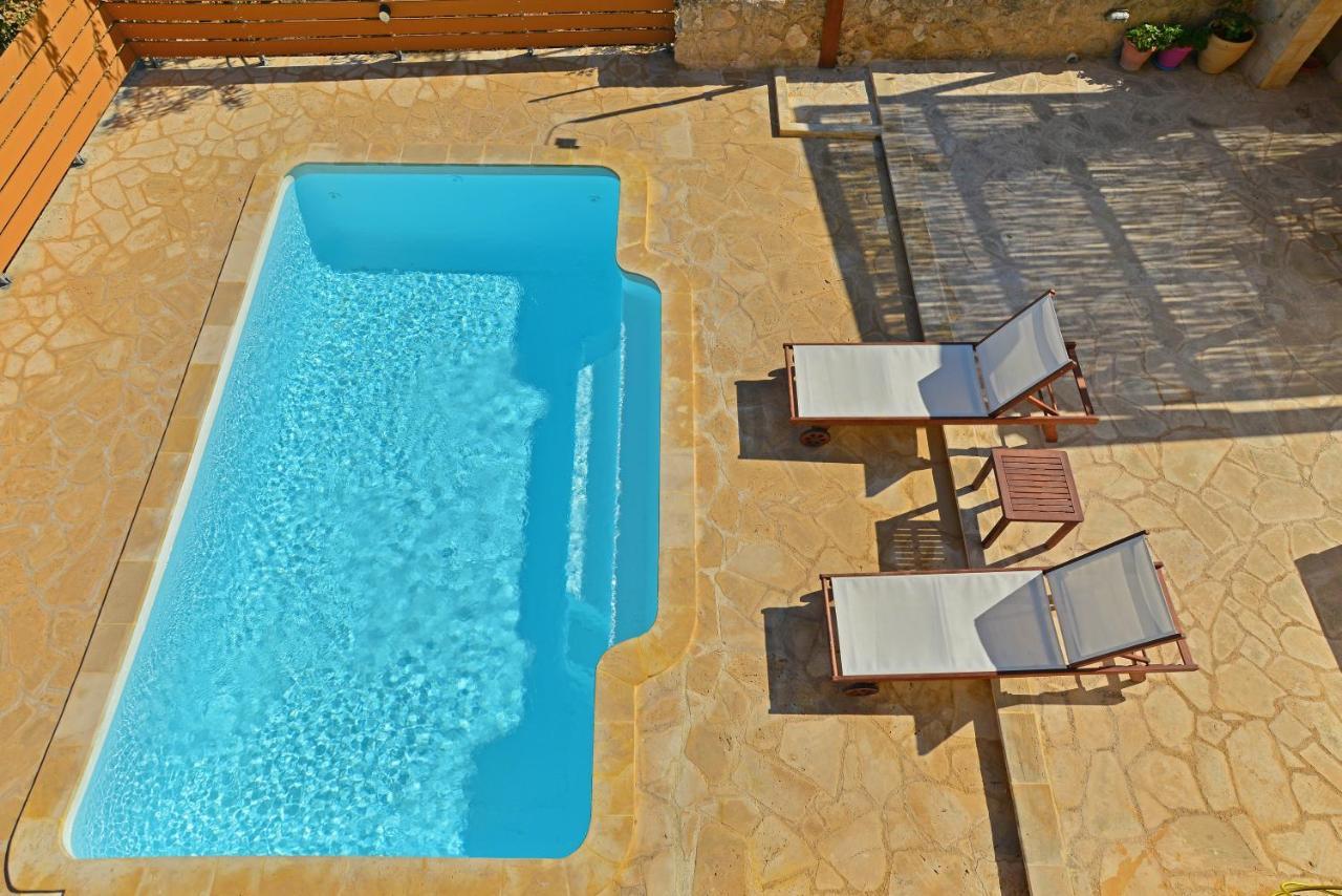 Villa Konstantinos 6 Bedrooms Aegina Exteriör bild